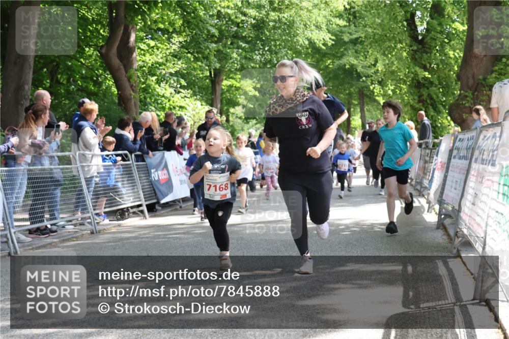 17.05.2025 - Störlauf Strokosch-Dieckow http://msf.ph/oto/7845888 17.05.2025 13:01:42 Ziel 7168, 3, 2115, 7064 meine-sportfotos.de