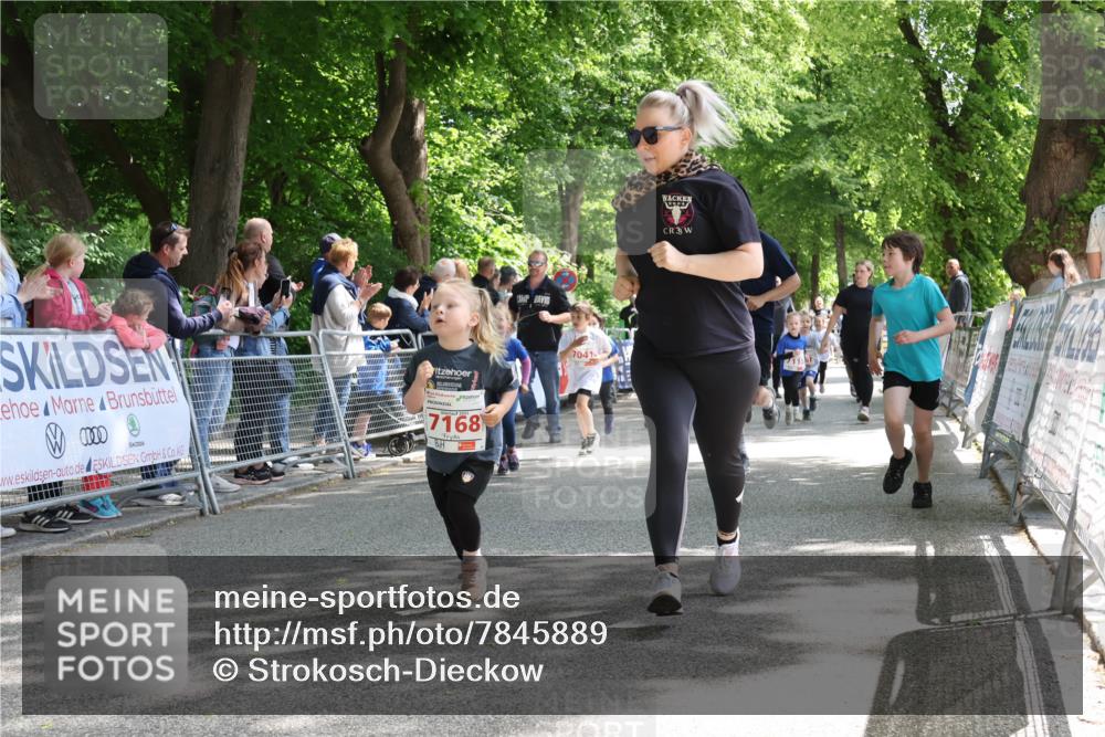 17.05.2025 - Störlauf Strokosch-Dieckow http://msf.ph/oto/7845889 17.05.2025 13:01:43 Ziel 0000, 7041, 7168, 33, 7115 meine-sportfotos.de
