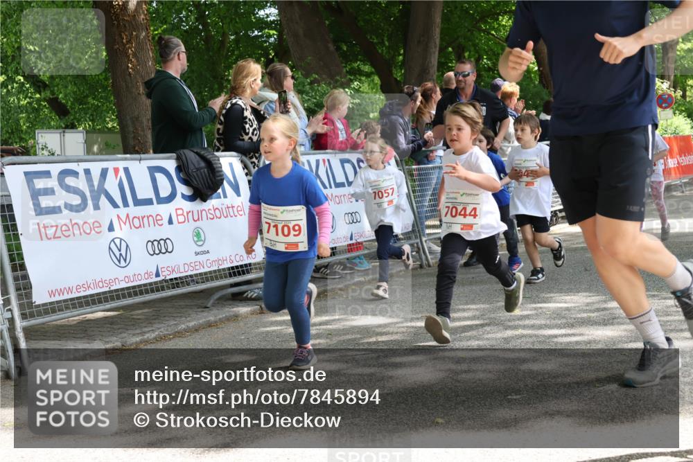 17.05.2025 - Störlauf Strokosch-Dieckow http://msf.ph/oto/7845894 17.05.2025 13:01:45 Ziel 1, 7109, 7057, 0000, 7044 meine-sportfotos.de