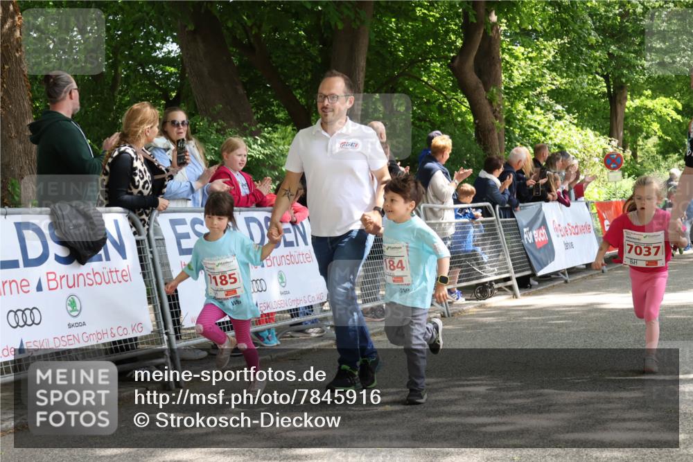 17.05.2025 - Störlauf Strokosch-Dieckow http://msf.ph/oto/7845916 17.05.2025 13:01:53 Ziel 7037, 0000, 185, 1841 meine-sportfotos.de