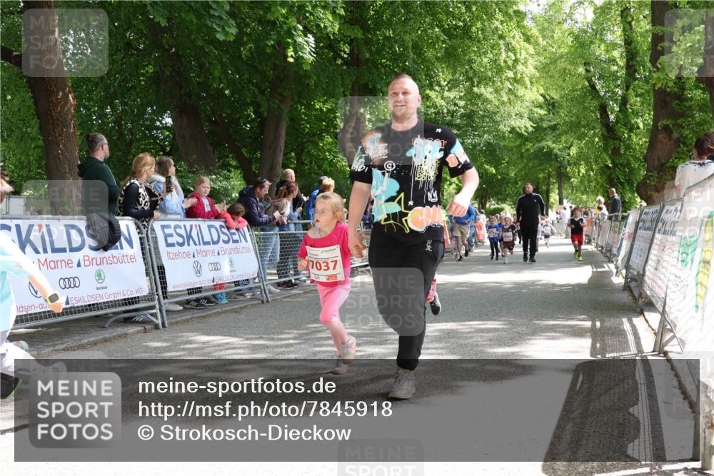 17.05.2025 - Störlauf Strokosch-Dieckow http://msf.ph/oto/7845918 17.05.2025 13:01:54 Ziel 0000, 7037 meine-sportfotos.de