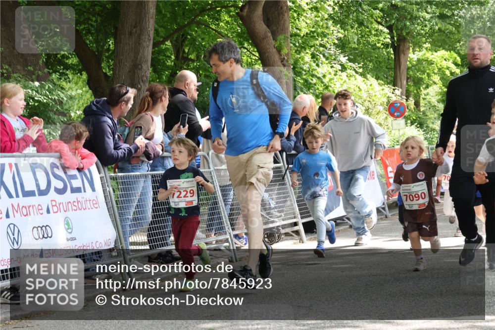17.05.2025 - Störlauf Strokosch-Dieckow http://msf.ph/oto/7845923 17.05.2025 13:01:57 Ziel 7229, 7090, 70 meine-sportfotos.de