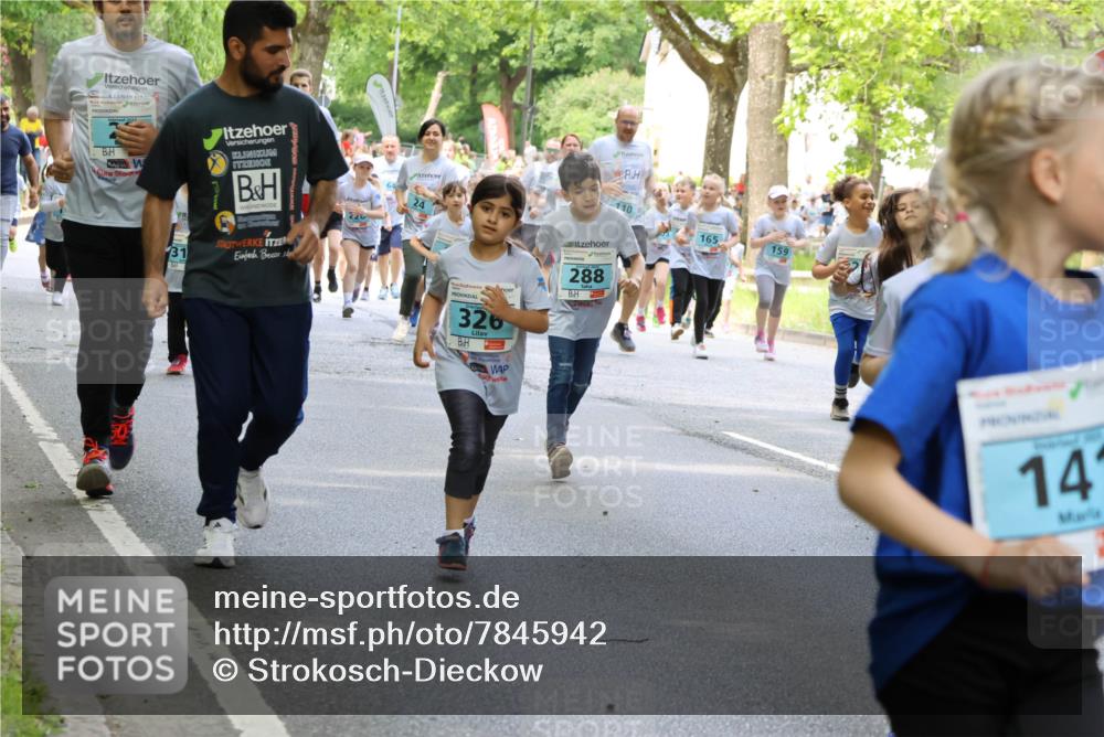 17.05.2025 - Störlauf Strokosch-Dieckow http://msf.ph/oto/7845942 17.05.2025 13:31:27 Laufen 31, 24, 326, 288, 110, 165, 159, 14 meine-sportfotos.de