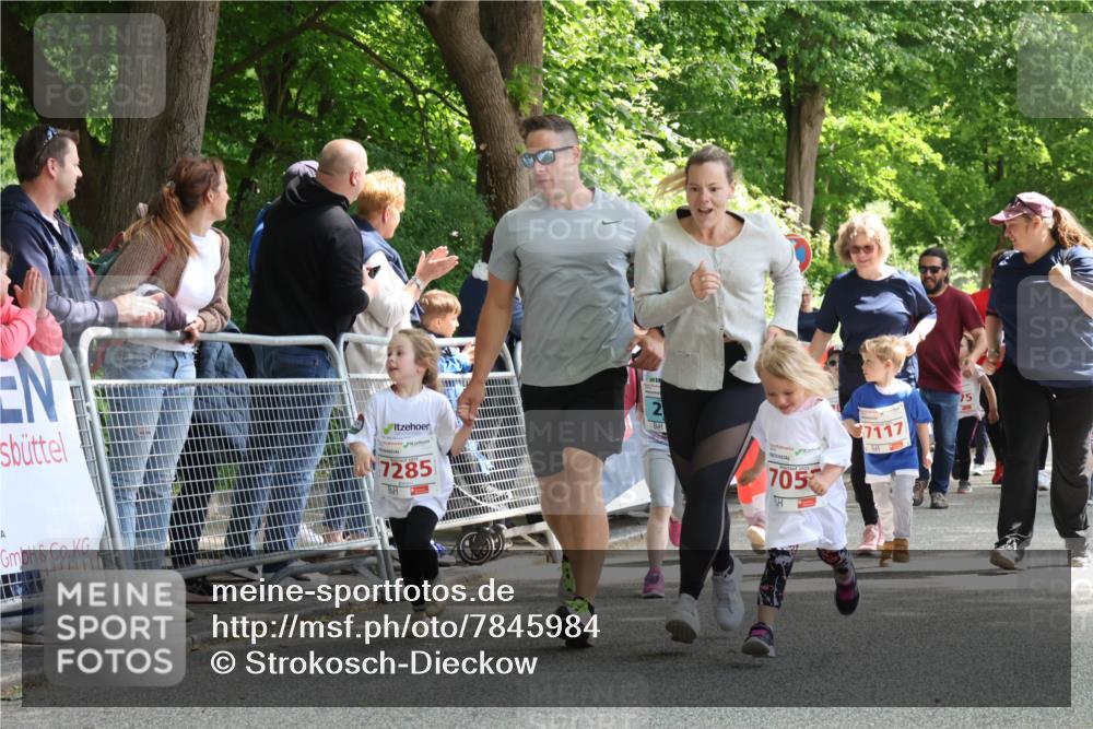 17.05.2025 - Störlauf Strokosch-Dieckow http://msf.ph/oto/7845984 17.05.2025 13:02:17 Ziel 7285, 705, 7117, 15 meine-sportfotos.de