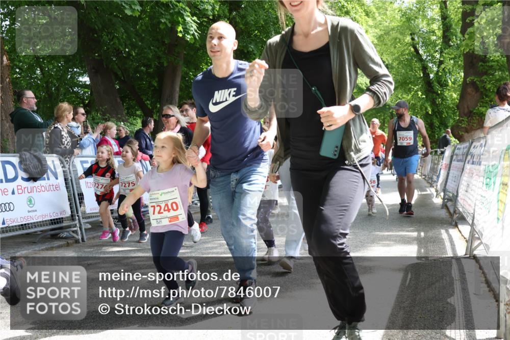 17.05.2025 - Störlauf Strokosch-Dieckow http://msf.ph/oto/7846007 17.05.2025 13:02:24 Ziel 67277, 7275, 7240, 58, 7059 meine-sportfotos.de