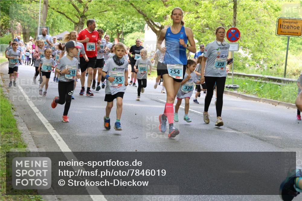 17.05.2025 - Störlauf Strokosch-Dieckow http://msf.ph/oto/7846019 17.05.2025 13:31:43 Laufen 218, 334, 99, 10, 347, 55, 254, 329, 328 meine-sportfotos.de