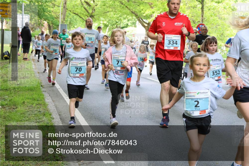 17.05.2025 - Störlauf Strokosch-Dieckow http://msf.ph/oto/7846043 17.05.2025 13:31:47 Laufen 4749, 30, 98, 2025, 70, 2025, 72, 56, 2025, 334, 2025, 2, 352 meine-sportfotos.de