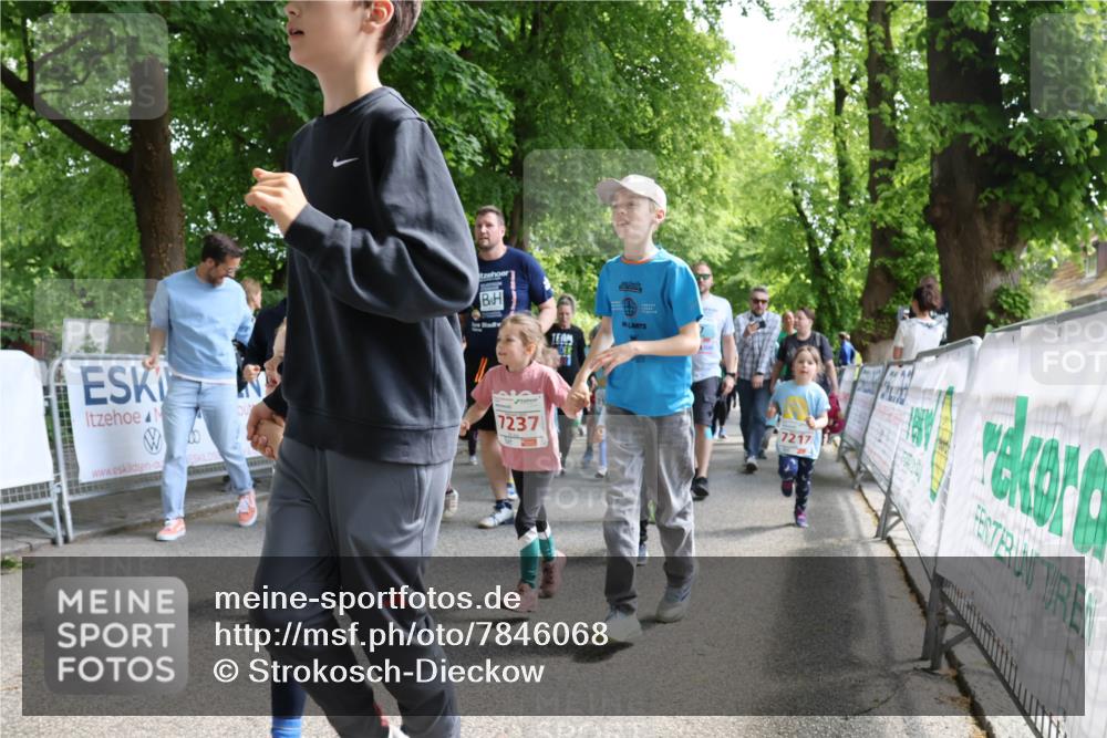 17.05.2025 - Störlauf Strokosch-Dieckow http://msf.ph/oto/7846068 17.05.2025 13:02:52 Ziel 7237, 7217, 1 meine-sportfotos.de