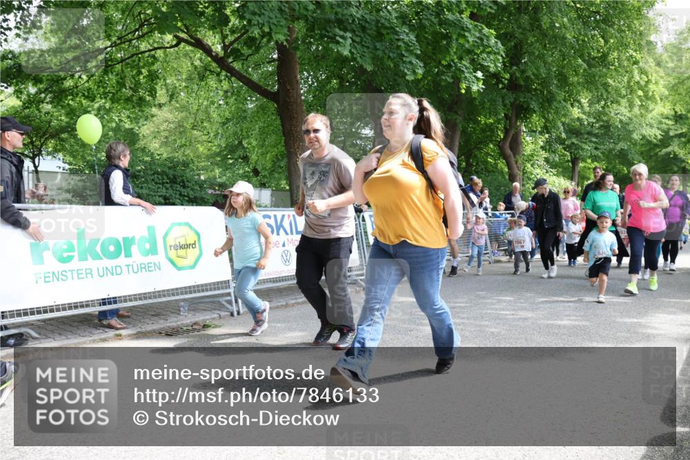 17.05.2025 - Störlauf Strokosch-Dieckow http://msf.ph/oto/7846133 17.05.2025 13:03:35 Ziel 7067 meine-sportfotos.de