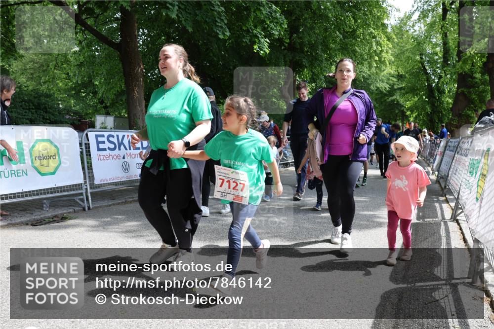 17.05.2025 - Störlauf Strokosch-Dieckow http://msf.ph/oto/7846142 17.05.2025 13:03:38 Ziel 7127 meine-sportfotos.de
