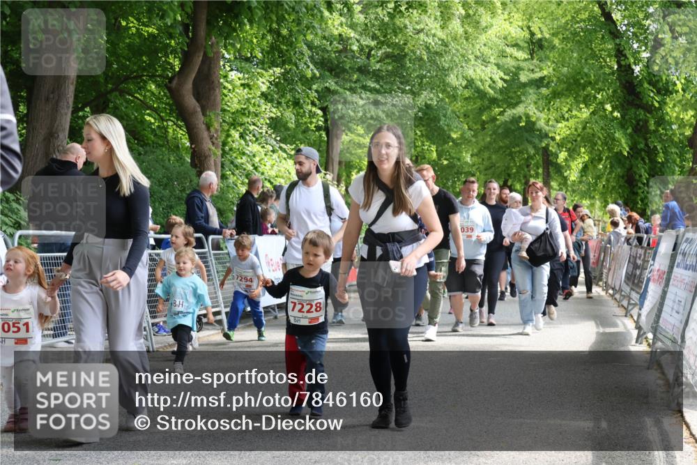 17.05.2025 - Störlauf Strokosch-Dieckow http://msf.ph/oto/7846160 17.05.2025 13:03:48 Ziel 051, 7294, 7228, 039 meine-sportfotos.de