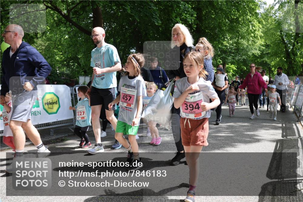 17.05.2025 - Störlauf Strokosch-Dieckow http://msf.ph/oto/7846183 17.05.2025 13:04:05 Ziel 26, 1227, 457, 2025, 394, 7004, 019 meine-sportfotos.de