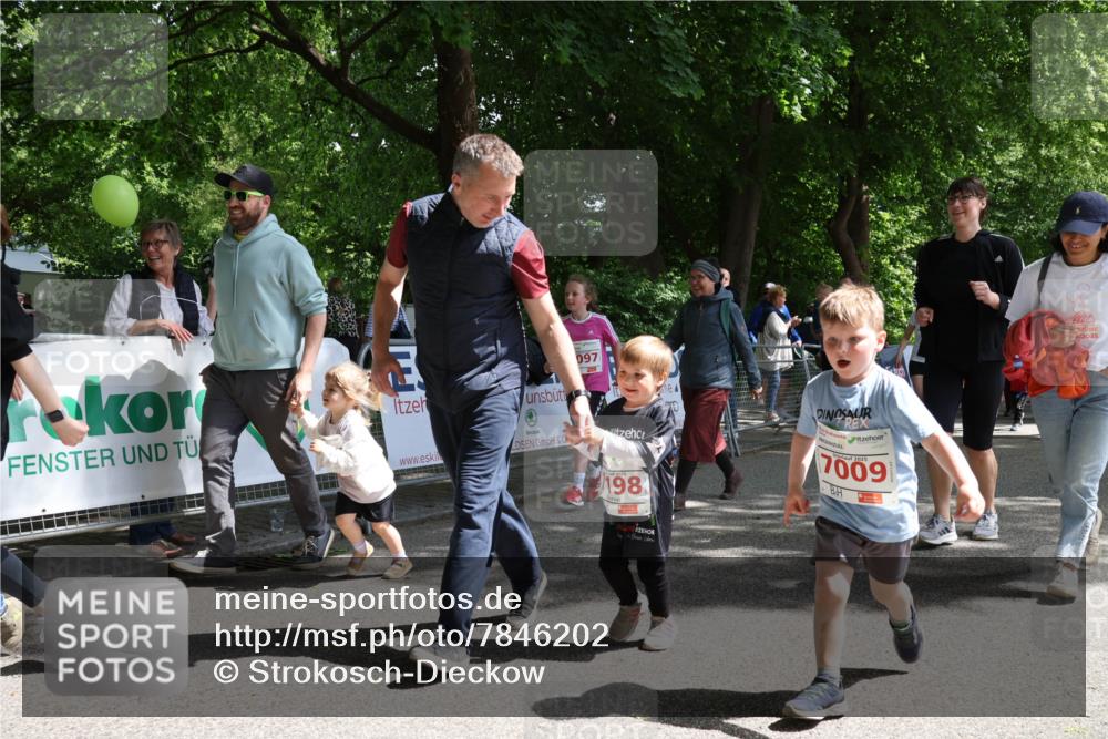 17.05.2025 - Störlauf Strokosch-Dieckow http://msf.ph/oto/7846202 17.05.2025 13:04:15 Ziel 097, 198, 7009, 2025 meine-sportfotos.de