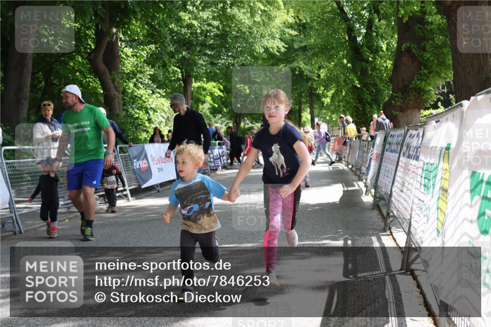 17.05.2025 - Störlauf Strokosch-Dieckow http://msf.ph/oto/7846253 17.05.2025 13:04:39 Ziel 2024, 200 meine-sportfotos.de