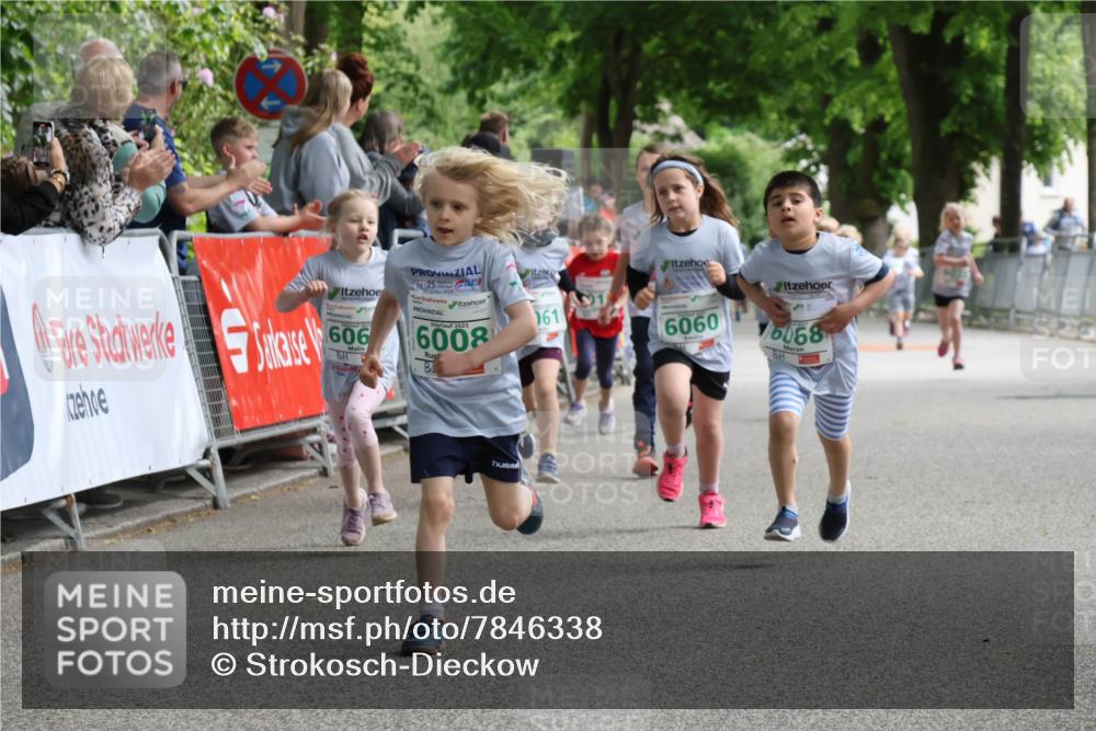 17.05.2025 - Störlauf Strokosch-Dieckow http://msf.ph/oto/7846338 17.05.2025 13:16:32 Ziel 606, 25, 2025, 6008, 61, 6060, 2025, 6068 meine-sportfotos.de