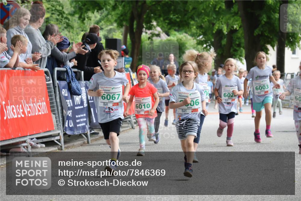 17.05.2025 - Störlauf Strokosch-Dieckow http://msf.ph/oto/7846369 17.05.2025 13:16:43 Ziel 40, 2025, 6067, 6010, 06, 06, 6026, 6003, 60 meine-sportfotos.de