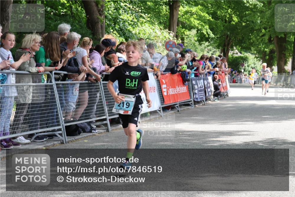 17.05.2025 - Störlauf Strokosch-Dieckow http://msf.ph/oto/7846519 17.05.2025 13:39:33 Ziel 219 meine-sportfotos.de