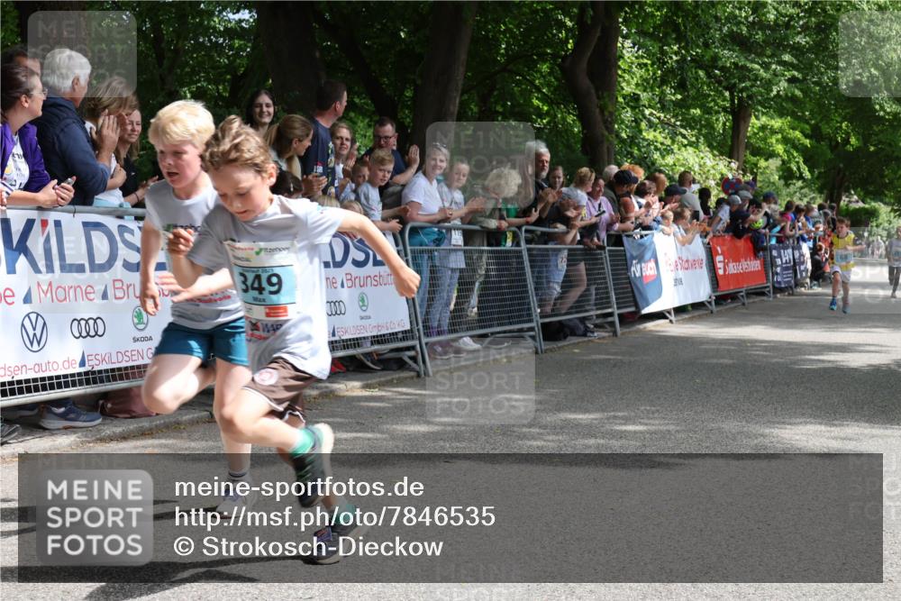 17.05.2025 - Störlauf Strokosch-Dieckow http://msf.ph/oto/7846535 17.05.2025 13:39:42 Ziel 0000, 2025, 349, 3000 meine-sportfotos.de