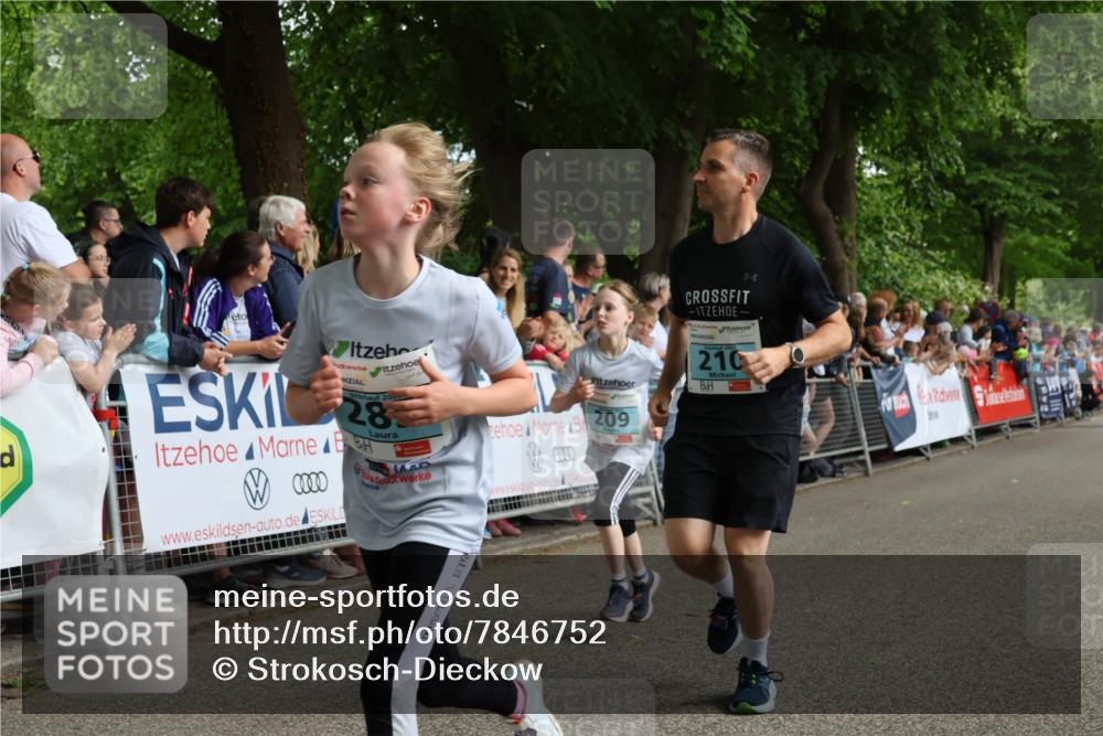 17.05.2025 - Störlauf Strokosch-Dieckow http://msf.ph/oto/7846752 17.05.2025 13:41:54 Ziel 0000, 20, 28, 209, 210 meine-sportfotos.de