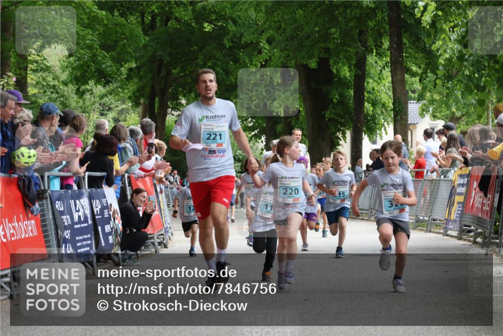 17.05.2025 - Störlauf Strokosch-Dieckow http://msf.ph/oto/7846756 17.05.2025 13:41:57 Ziel 40, 221, 11, 220, 15, 32 meine-sportfotos.de