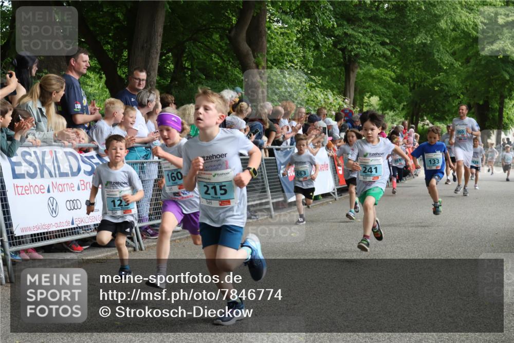 17.05.2025 - Störlauf Strokosch-Dieckow http://msf.ph/oto/7846774 17.05.2025 13:42:04 Ziel 0000, 123, 160, 215, 263, 133, 241, 360 meine-sportfotos.de