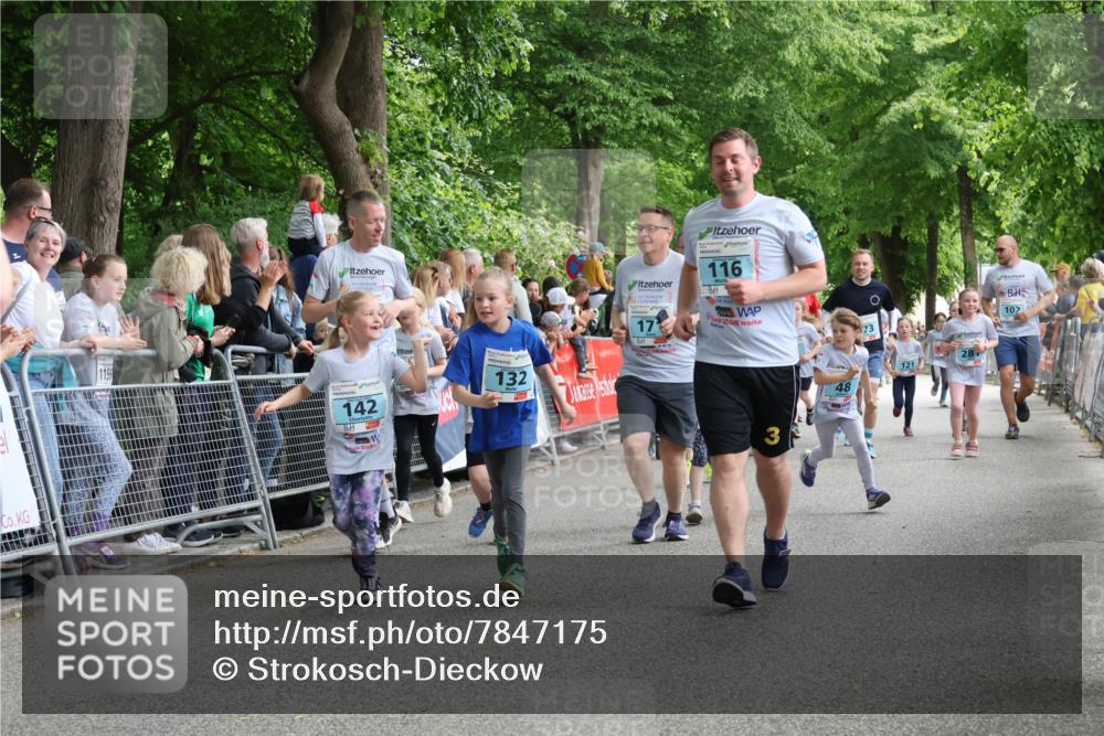 17.05.2025 - Störlauf Strokosch-Dieckow http://msf.ph/oto/7847175 17.05.2025 13:45:08 Ziel 142, 132, 116, 17, 121, 48, 102 meine-sportfotos.de