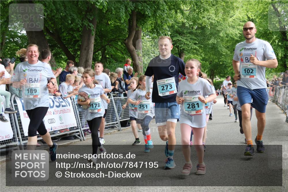 17.05.2025 - Störlauf Strokosch-Dieckow http://msf.ph/oto/7847195 17.05.2025 13:45:13 Ziel 189, 178, 251, 273, 281, 102 meine-sportfotos.de