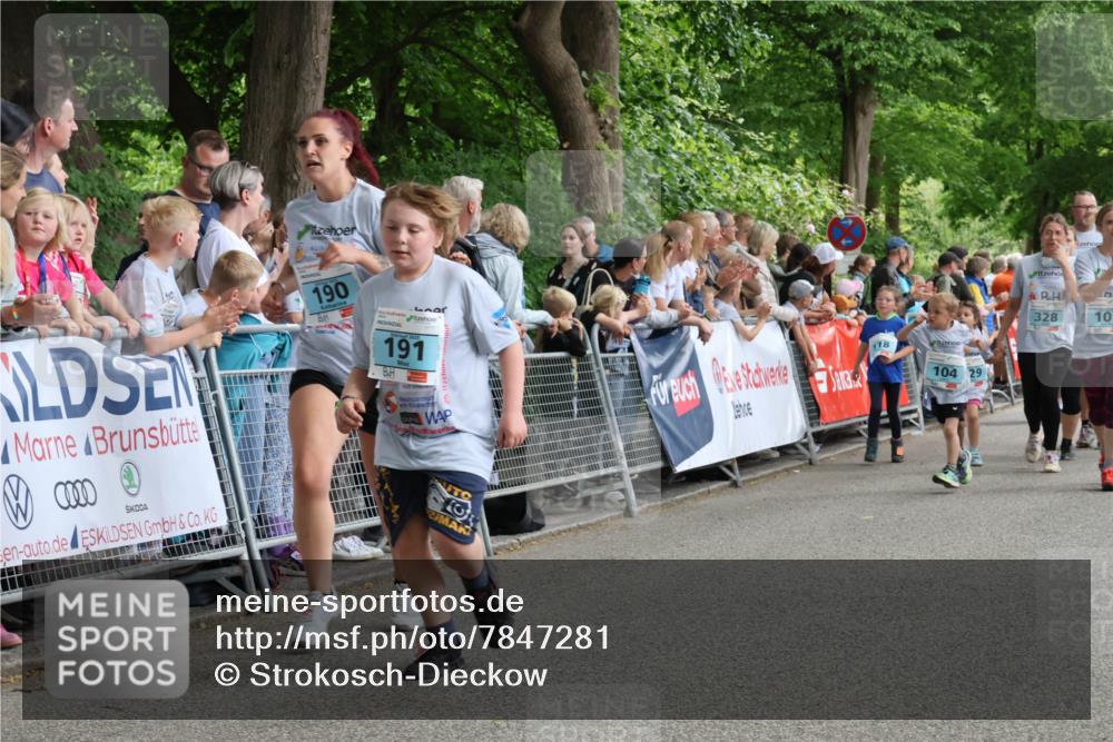 17.05.2025 - Störlauf Strokosch-Dieckow http://msf.ph/oto/7847281 17.05.2025 13:45:53 Ziel 190, 2025, 191, 118, 104, 29, 328, 10 meine-sportfotos.de