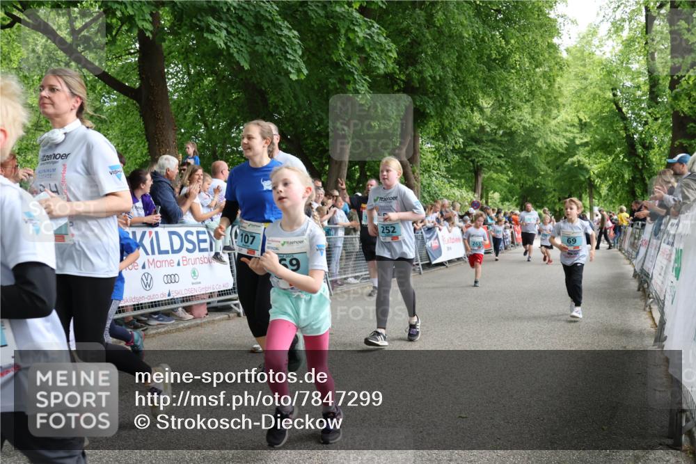 17.05.2025 - Störlauf Strokosch-Dieckow http://msf.ph/oto/7847299 17.05.2025 13:46:00 Ziel 107, 2025, 252, 265, 69 meine-sportfotos.de