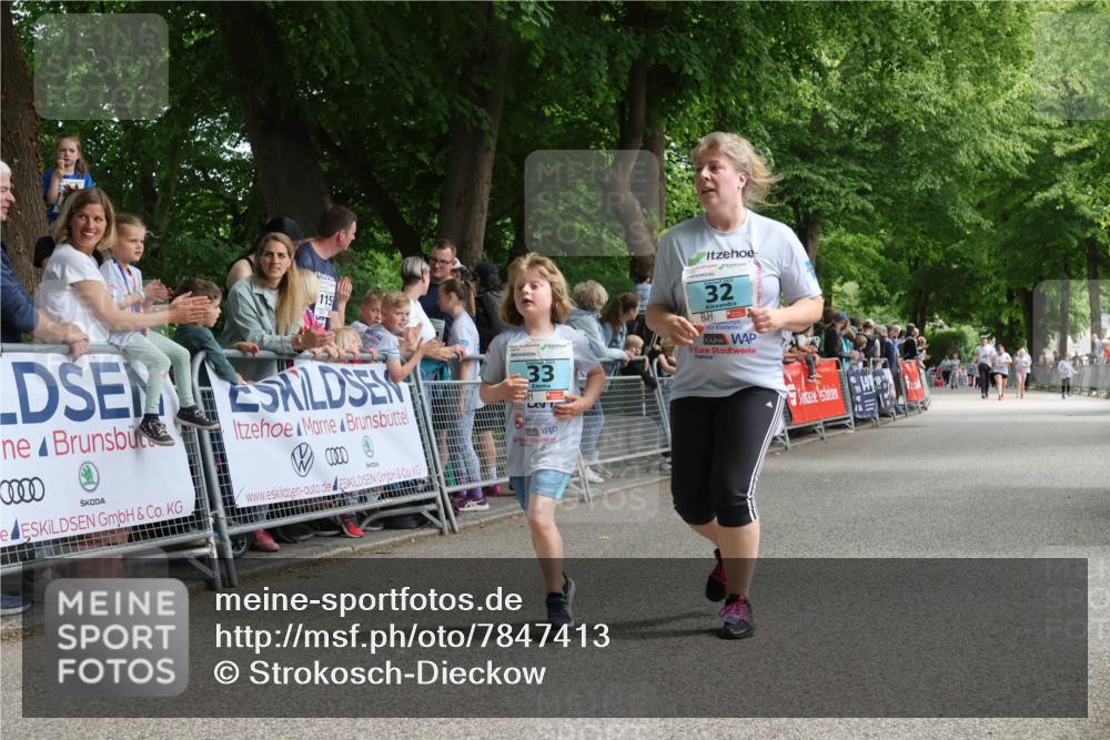 17.05.2025 - Störlauf Strokosch-Dieckow http://msf.ph/oto/7847413 17.05.2025 13:47:13 Ziel 115, 33, 32, 0000 meine-sportfotos.de