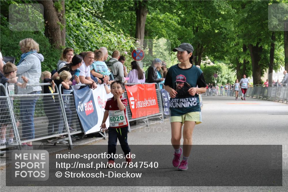 17.05.2025 - Störlauf Strokosch-Dieckow http://msf.ph/oto/7847540 17.05.2025 13:49:51 Ziel 40, 6020 meine-sportfotos.de