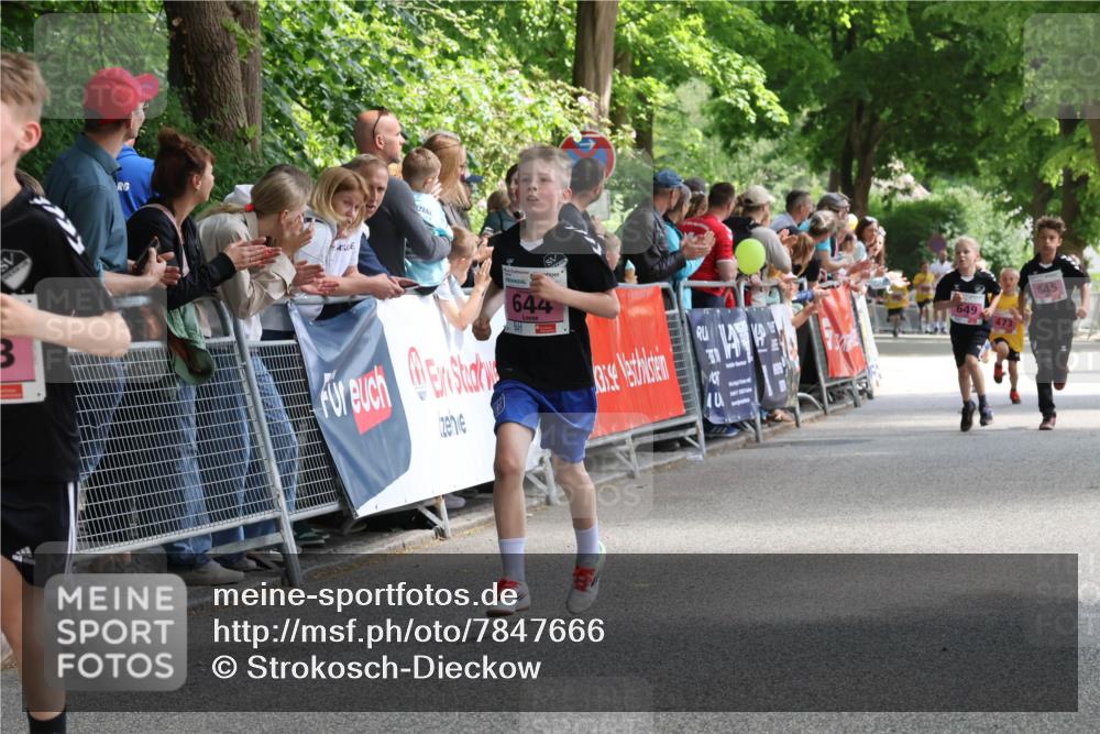 17.05.2025 - Störlauf Strokosch-Dieckow http://msf.ph/oto/7847666 17.05.2025 13:55:22 Ziel 644, 649, 645 meine-sportfotos.de