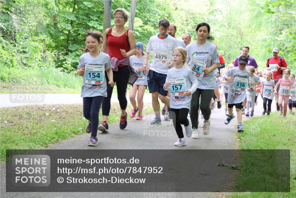17.05.2025 - Störlauf Strokosch-Dieckow http://msf.ph/oto/7847952 17.05.2025 13:43:02 Laufen 154, 28, 4975, 157, 24, 316, 32, 3195, 279 meine-sportfotos.de
