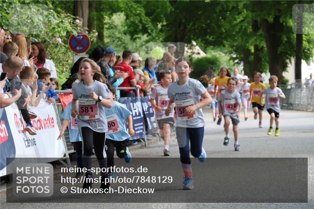 17.05.2025 - Störlauf Strokosch-Dieckow http://msf.ph/oto/7848129 17.05.2025 13:58:40 Ziel 581, 00, 40, 58, 426, 585 meine-sportfotos.de