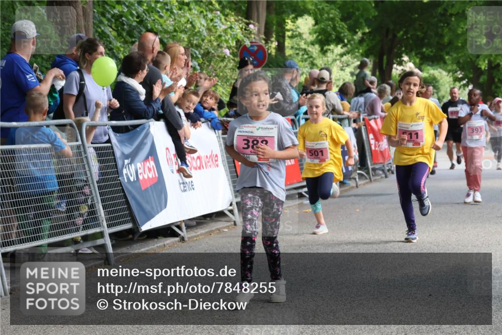 17.05.2025 - Störlauf Strokosch-Dieckow http://msf.ph/oto/7848255 17.05.2025 13:59:48 Ziel 2025, 389, 393, 501 meine-sportfotos.de