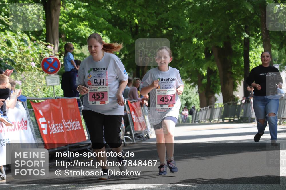 17.05.2025 - Störlauf Strokosch-Dieckow http://msf.ph/oto/7848467 17.05.2025 14:02:56 Ziel 2025, 453, 452 meine-sportfotos.de