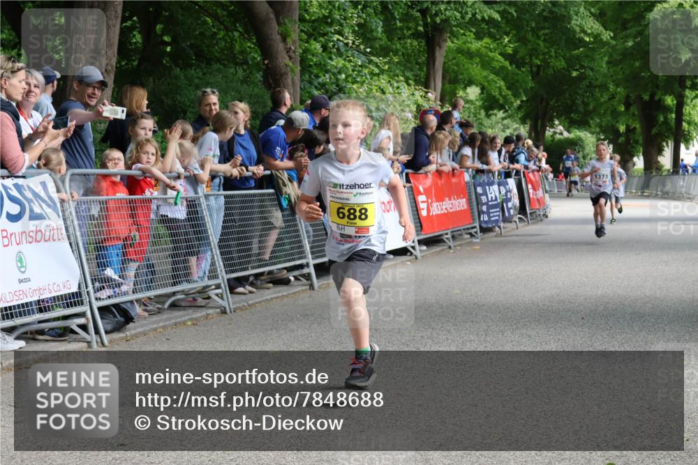 17.05.2025 - Störlauf Strokosch-Dieckow http://msf.ph/oto/7848688 17.05.2025 14:10:36 Ziel 688, 1373 meine-sportfotos.de