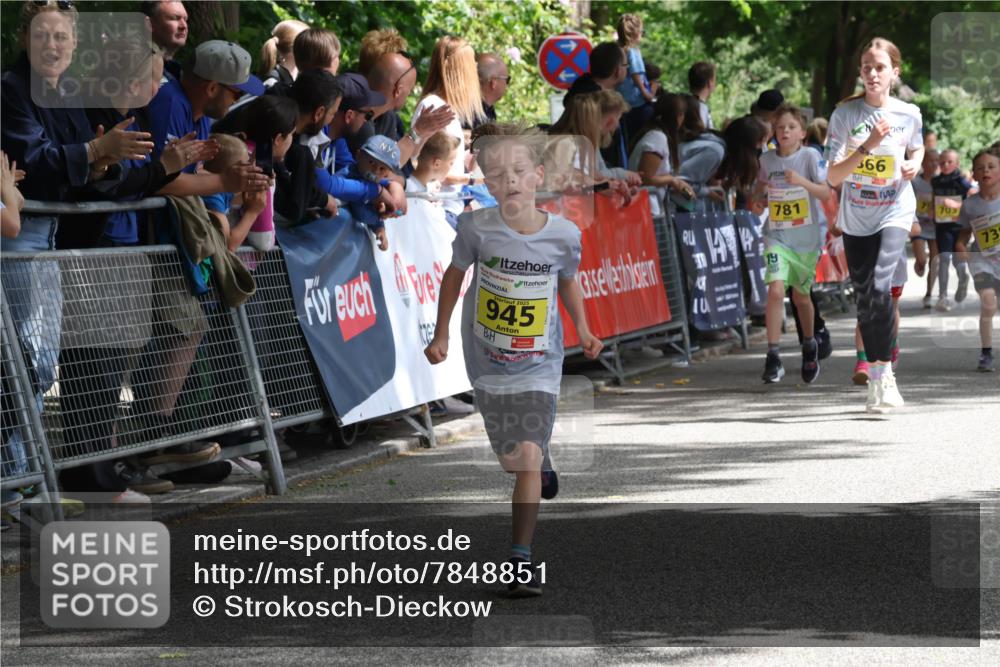 17.05.2025 - Störlauf Strokosch-Dieckow http://msf.ph/oto/7848851 17.05.2025 14:12:08 Ziel 781, 566, 2025, 945, 19, 316, 2702, 73 meine-sportfotos.de