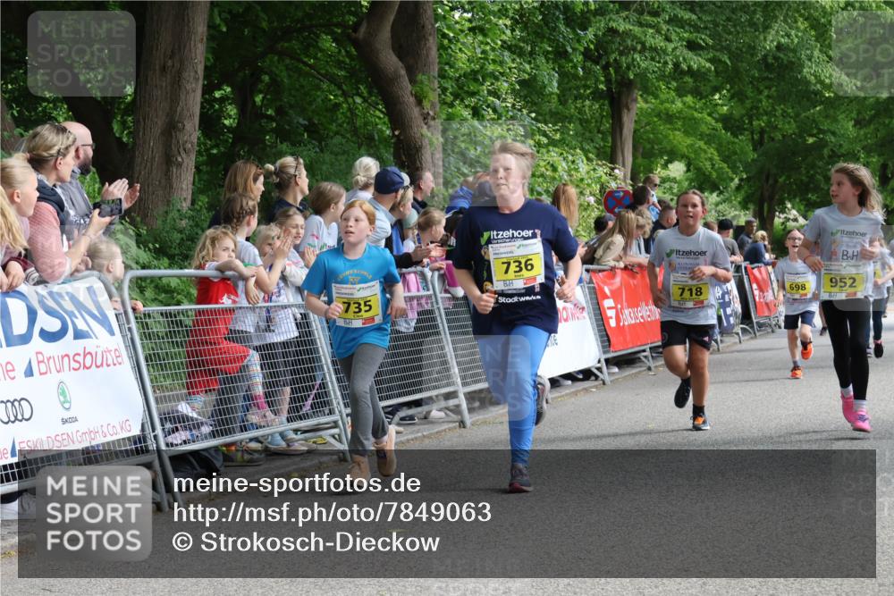 17.05.2025 - Störlauf Strokosch-Dieckow http://msf.ph/oto/7849063 17.05.2025 14:13:44 Ziel 735, 736, 718, 952, 698 meine-sportfotos.de