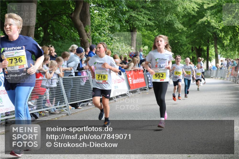 17.05.2025 - Störlauf Strokosch-Dieckow http://msf.ph/oto/7849071 17.05.2025 14:13:45 Ziel 2025, 736, 698, 97, 820, 718, 952 meine-sportfotos.de