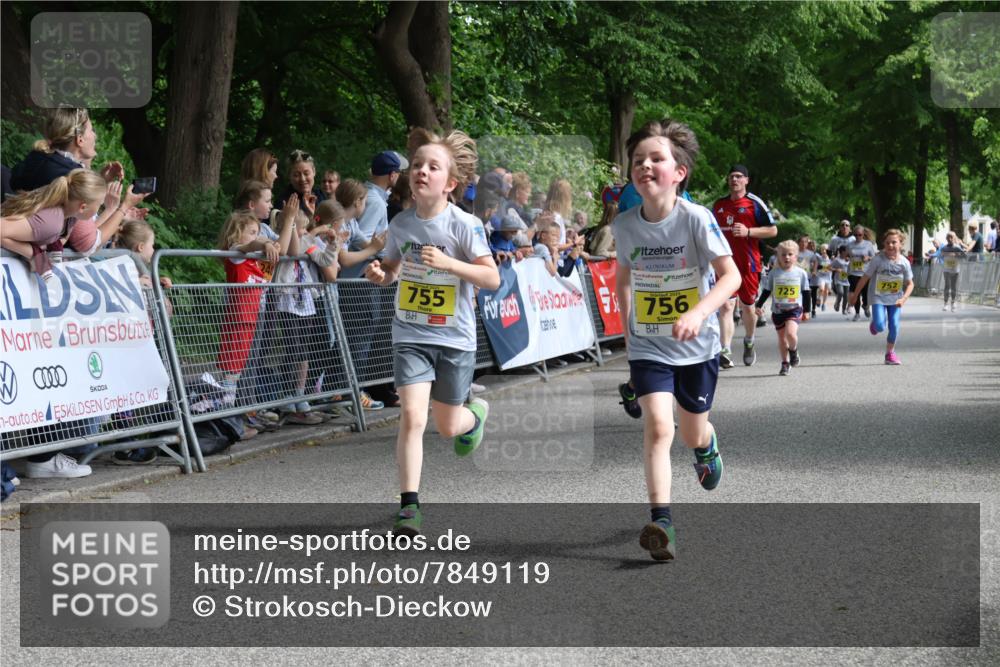 17.05.2025 - Störlauf Strokosch-Dieckow http://msf.ph/oto/7849119 17.05.2025 14:14:00 Ziel 755, 2025, 756, 725 meine-sportfotos.de