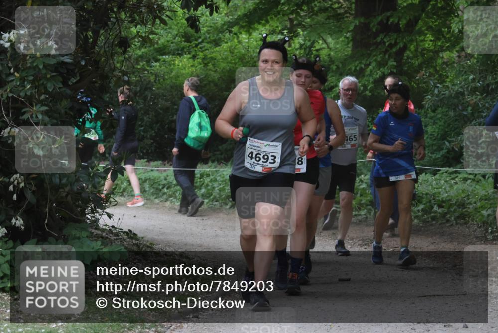 17.05.2025 - Störlauf Strokosch-Dieckow http://msf.ph/oto/7849203 17.05.2025 19:15:06 Laufen 3888, 4693, 8, 465 meine-sportfotos.de
