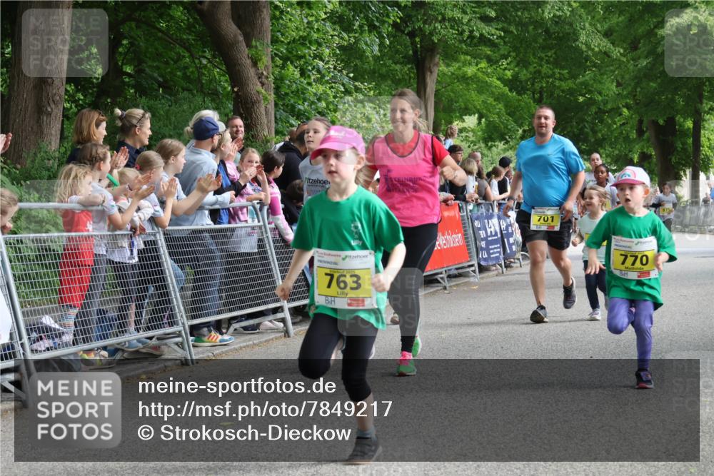 17.05.2025 - Störlauf Strokosch-Dieckow http://msf.ph/oto/7849217 17.05.2025 14:14:48 Ziel 2025, 763, 701, 770 meine-sportfotos.de