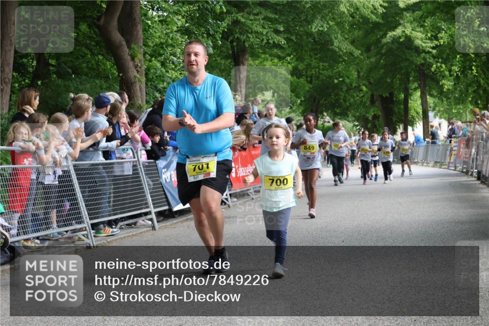 17.05.2025 - Störlauf Strokosch-Dieckow http://msf.ph/oto/7849226 17.05.2025 14:14:50 Ziel 707, 700, 849, 954, 979 meine-sportfotos.de