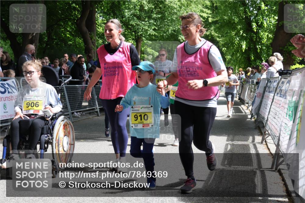 17.05.2025 - Störlauf Strokosch-Dieckow http://msf.ph/oto/7849369 17.05.2025 14:16:27 Ziel 906, 87, 2025, 910, 7 meine-sportfotos.de
