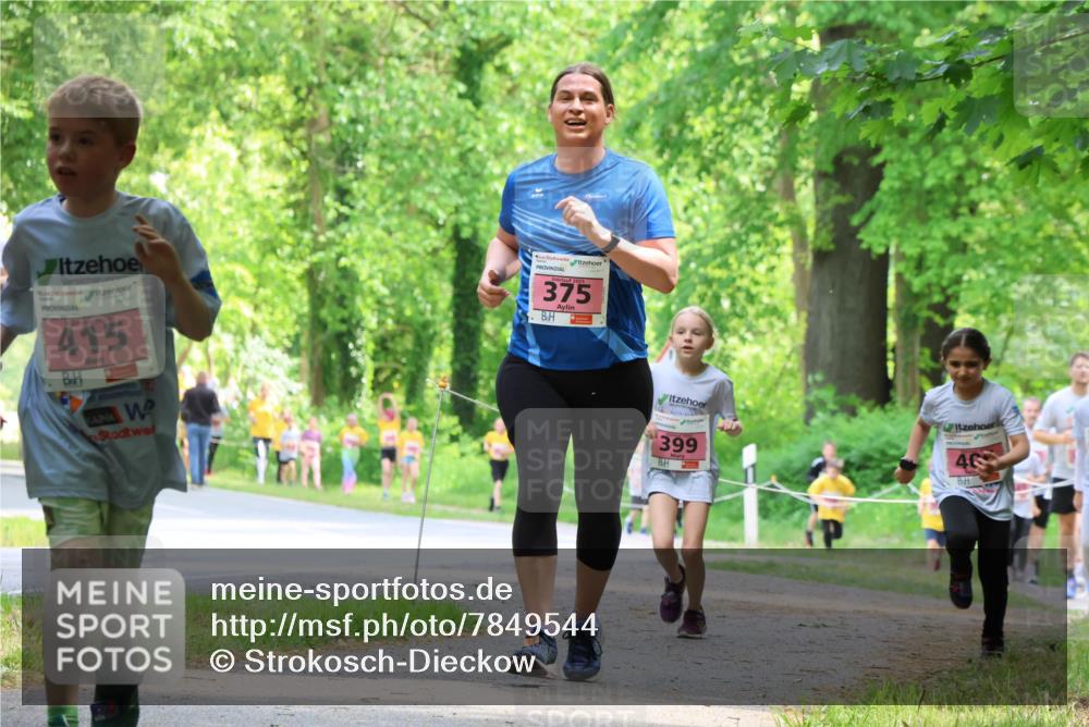 17.05.2025 - Störlauf Strokosch-Dieckow http://msf.ph/oto/7849544 17.05.2025 13:54:59 Laufen 415, 375, 399, 46 meine-sportfotos.de