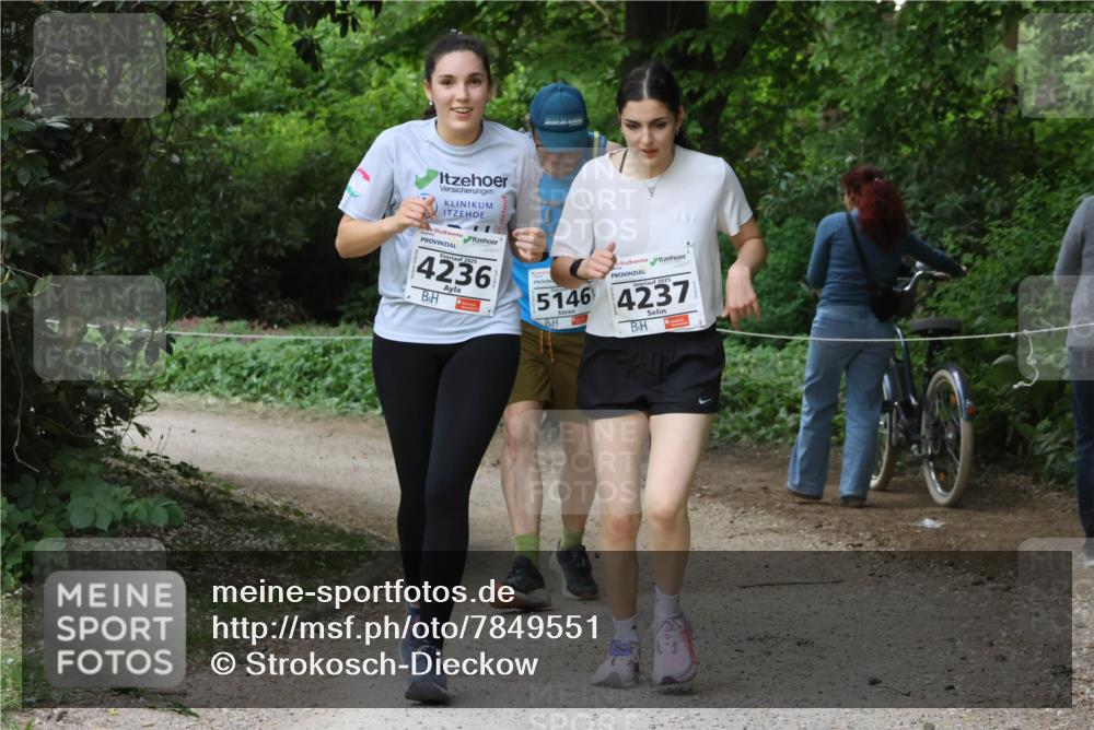 17.05.2025 - Störlauf Strokosch-Dieckow http://msf.ph/oto/7849551 17.05.2025 19:20:12 Laufen 2025, 4236, 2025, 5146, 4237 meine-sportfotos.de