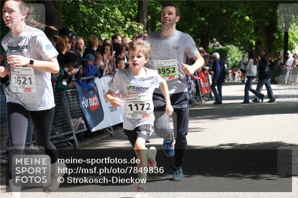 17.05.2025 - Störlauf Strokosch-Dieckow http://msf.ph/oto/7849836 17.05.2025 14:40:49 Ziel 2025, 1621, 2025, 1172, 2025, 3952 meine-sportfotos.de