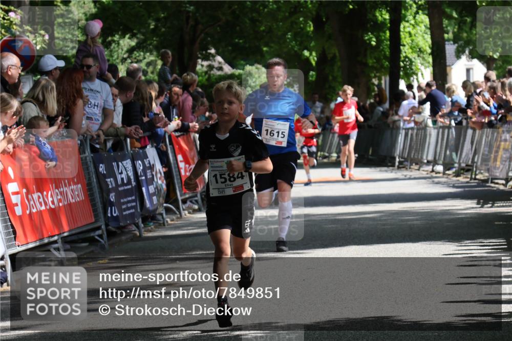 17.05.2025 - Störlauf Strokosch-Dieckow http://msf.ph/oto/7849851 17.05.2025 14:41:06 Ziel 40, 1584, 1615 meine-sportfotos.de