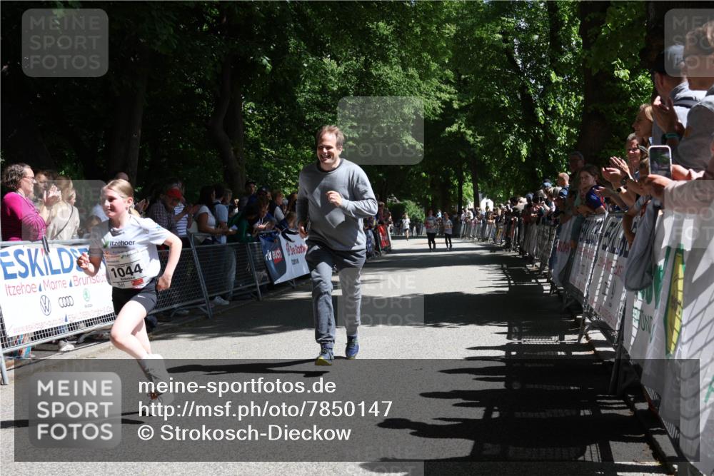 17.05.2025 - Störlauf Strokosch-Dieckow http://msf.ph/oto/7850147 17.05.2025 14:43:19 Ziel 1044, 200, 0000 meine-sportfotos.de
